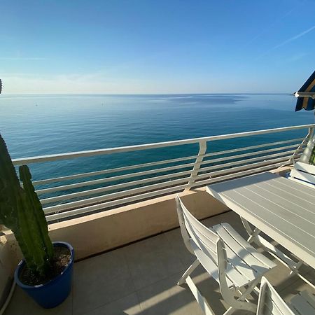 マントンSea View Studio, Huge Terrace On The 4Th Floorアパートメント エクステリア 写真